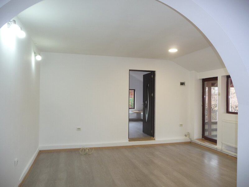Grivitei, Gara de Nord, Turda, casa 6 cam. D+P+1 renovata, 380V,