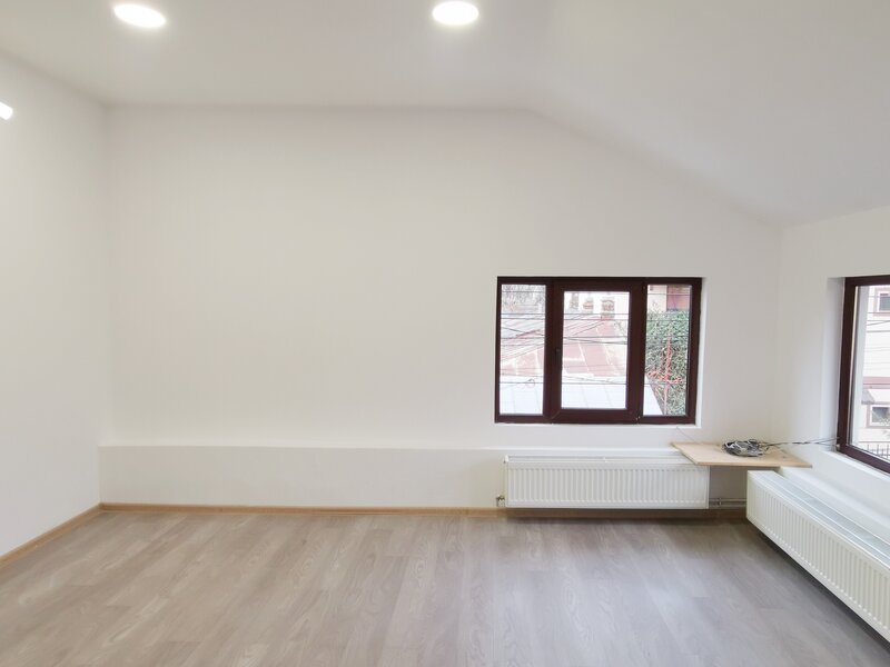 Grivitei, Gara de Nord, Turda, casa 6 cam. D+P+1 renovata, 380V,